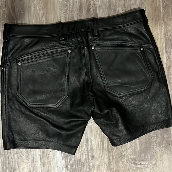 Men’s Leather Short - Picture 3 of 4